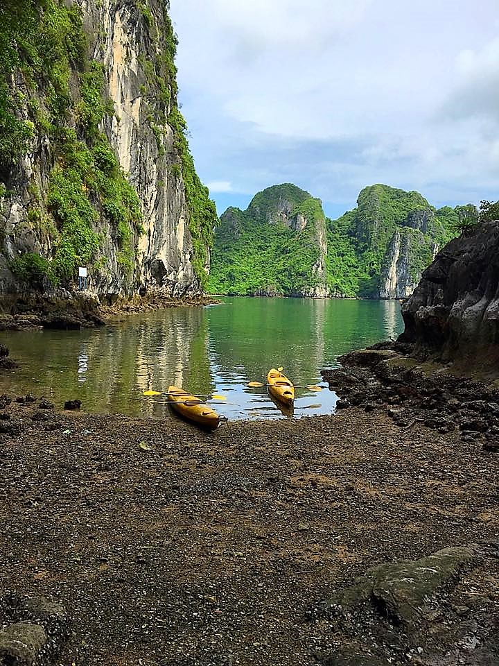 halong bay cruise, ha long bay, kayaking, vietnam