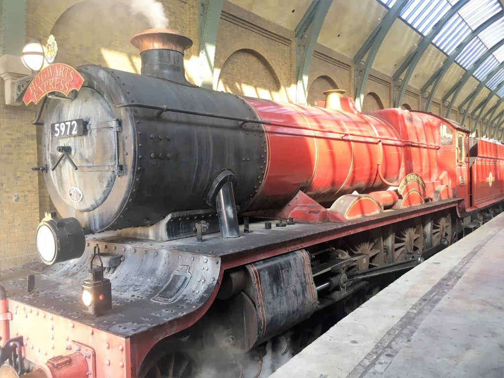 hogwarts express; harry potter world; diagon alley; hogsmeade; universal orlando; islands of adventure