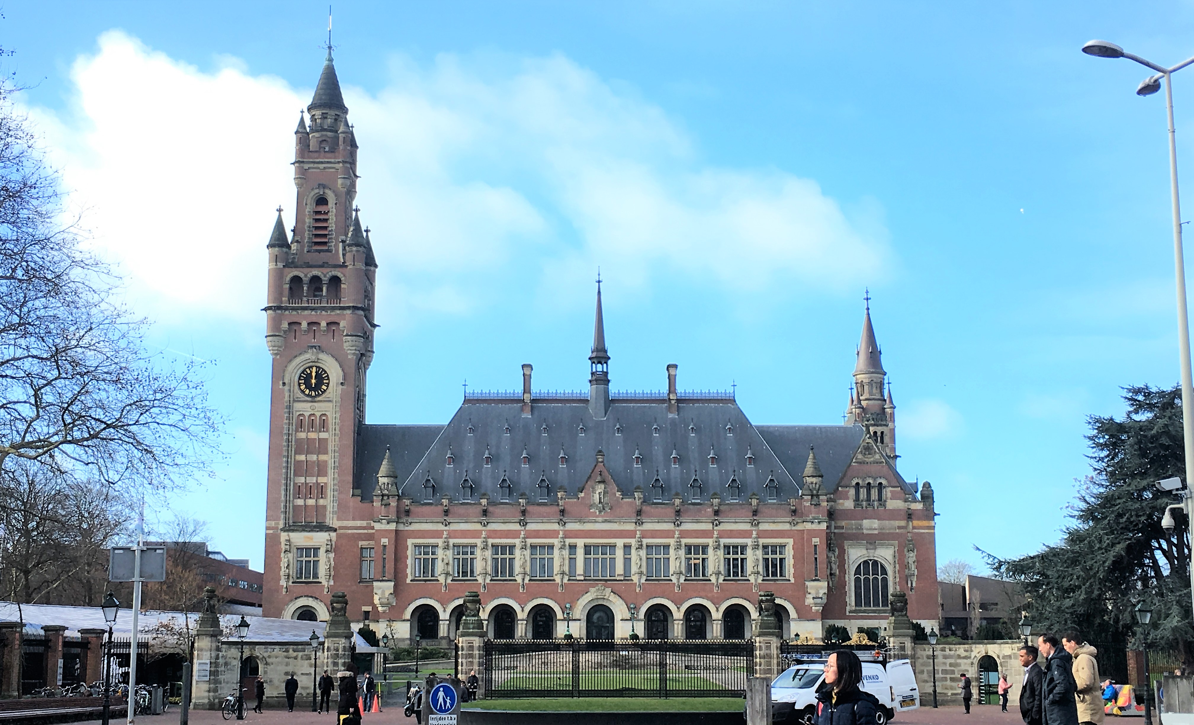 spend a day in the hague; den haag; the hague; netherlands; peace palace